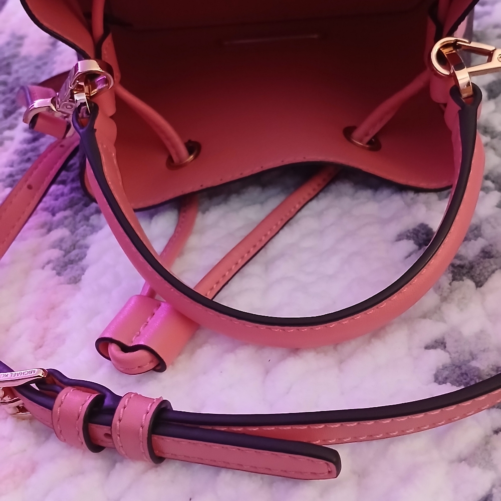 Authentic Michael Kors Extra-Small Monogram Bucket Bag - Picture 8 of 8